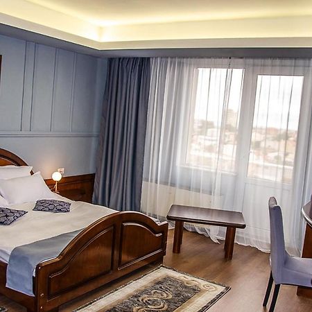 New Royal Hotel Constanta Luaran gambar